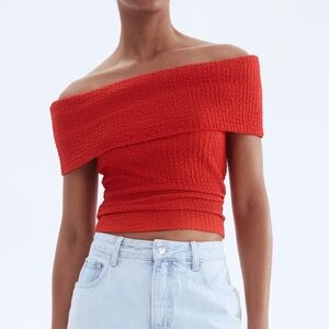 H&M Red Off-Shoulder Cropped Top
